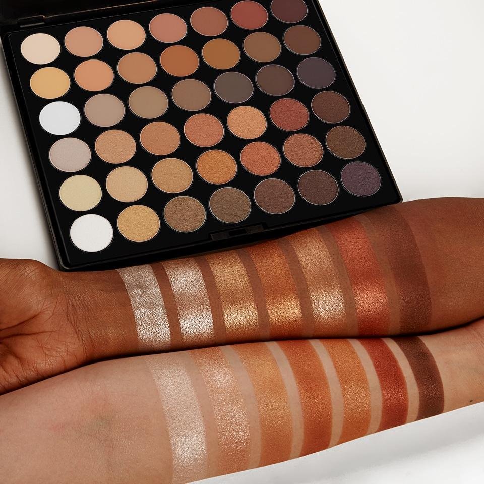 Paleta de 42 sombras Studio pro neutral ultimate de BH Cosmetics foto 1